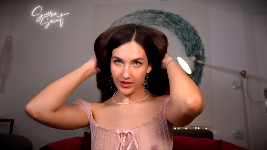 Sara Saint – Pump To Pixels
